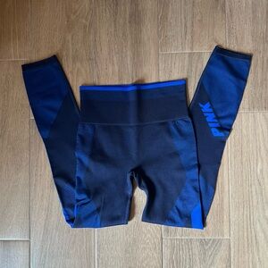 Victoria's Secret PINK Cool & Comfy Leggings